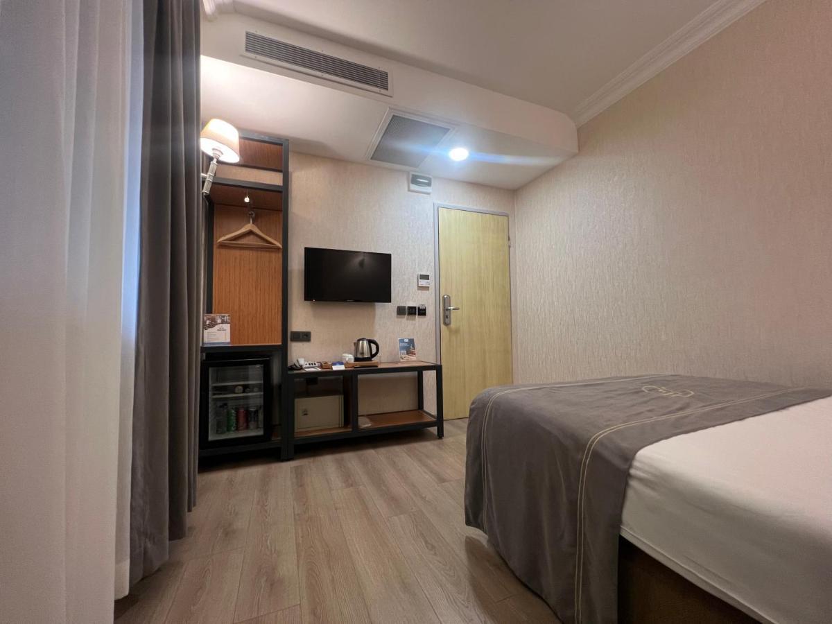 Fuar Hotel Istanbul Exterior foto
